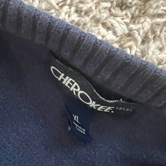 Cherokee Brand Sweater - XL - Picture 3 of 3